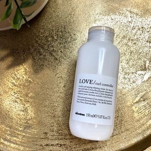 🆕 Davines LOVE Curl Controller